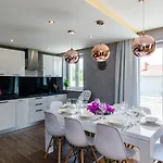 Villa Tesa By Guide