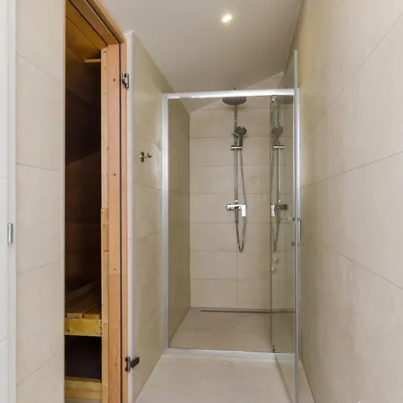 Tesa By Guide Villa *
